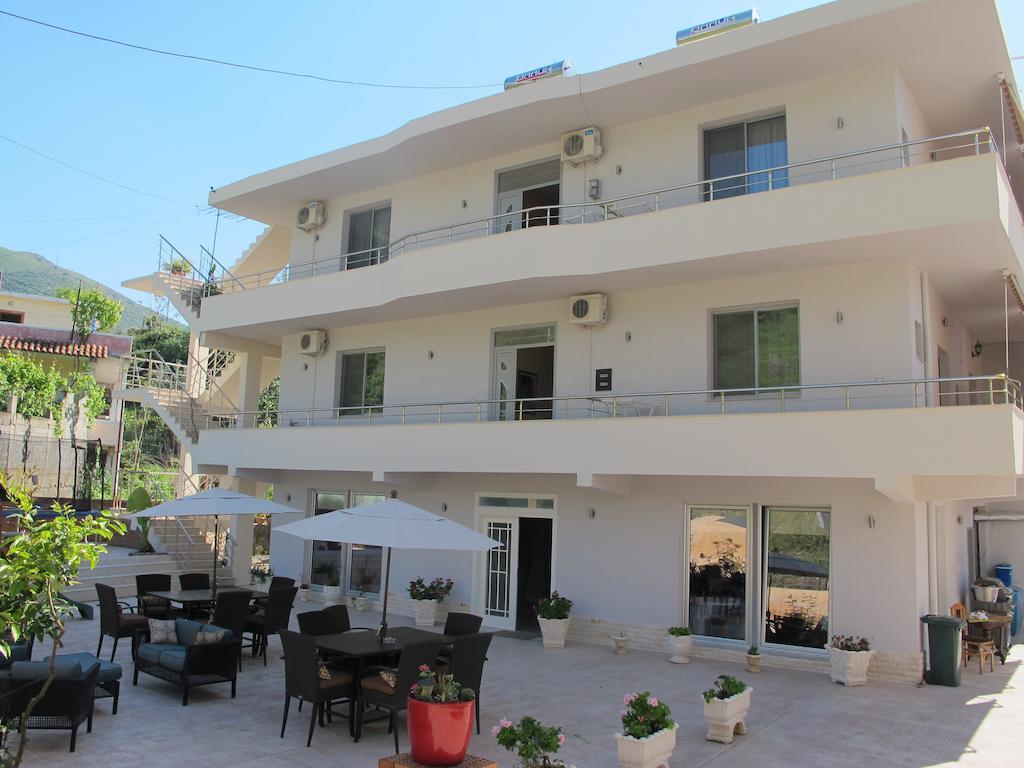 Hotel Nika Vlore Exterior photo